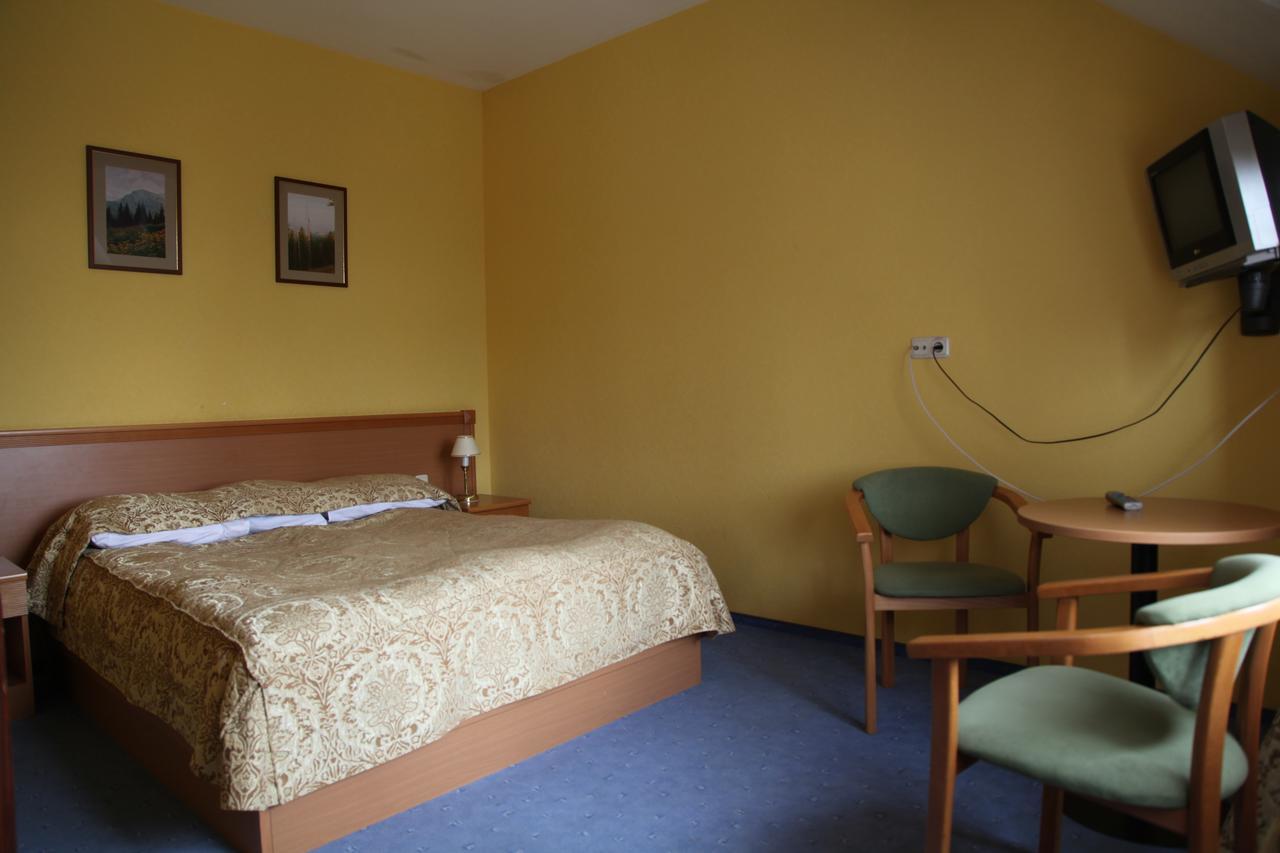 Hotel Zoloto Karpat Stryi Exterior foto